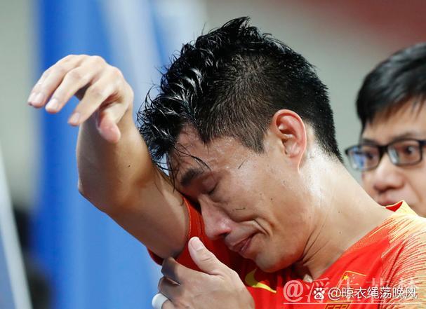 张健智失误送礼,波波维奇破门染黄后挑衅球迷 张健智失误送礼,波波维奇破门染黄后挑衅球迷